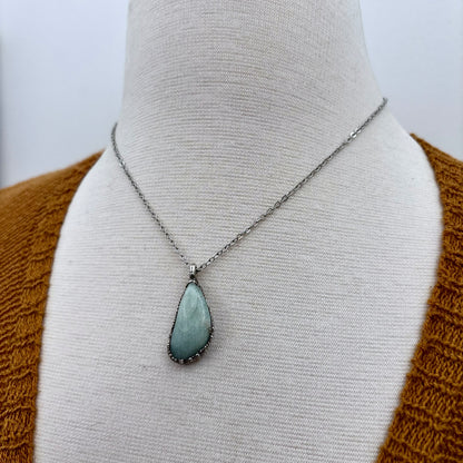 Dainty Pebble Necklace in Aquamarine, Clear Quartz or Black Onyx in Silver/ Foxlark Collection