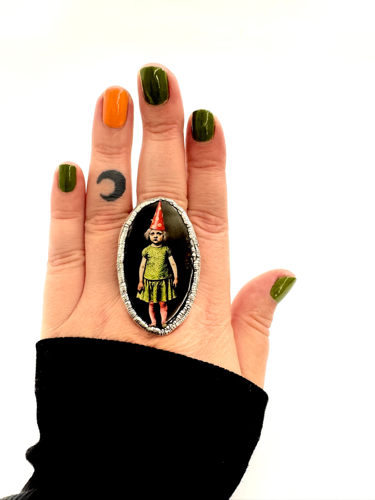 FoXLARK Party Girl statement ring in fine silver, size 10, featuring bold design, from The Weirdlings Collection.