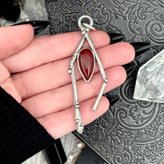 Carnelian Crystal Necklace in Silver / Sticks & Stones Collection