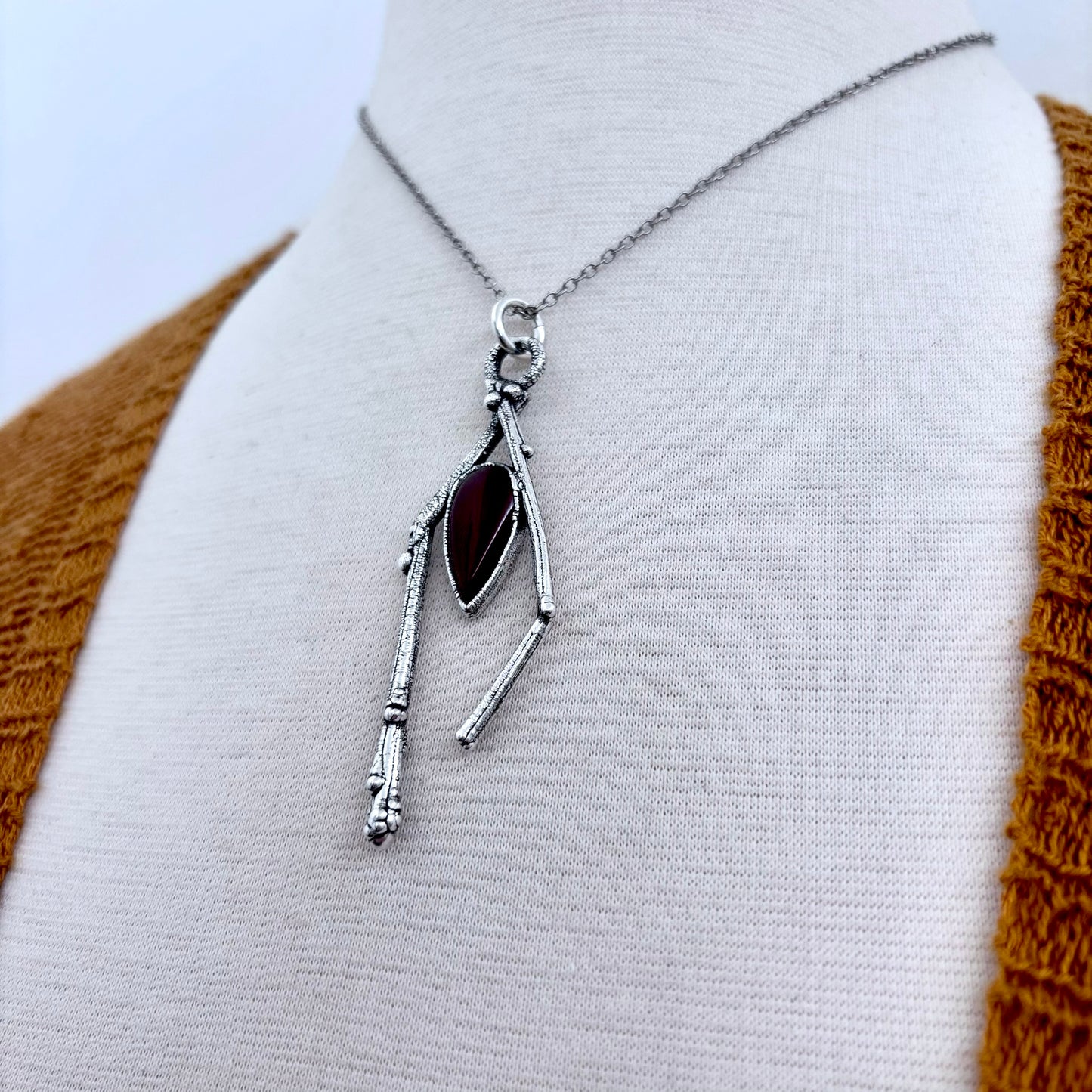 Carnelian Crystal Necklace in Silver / Sticks & Stones Collection