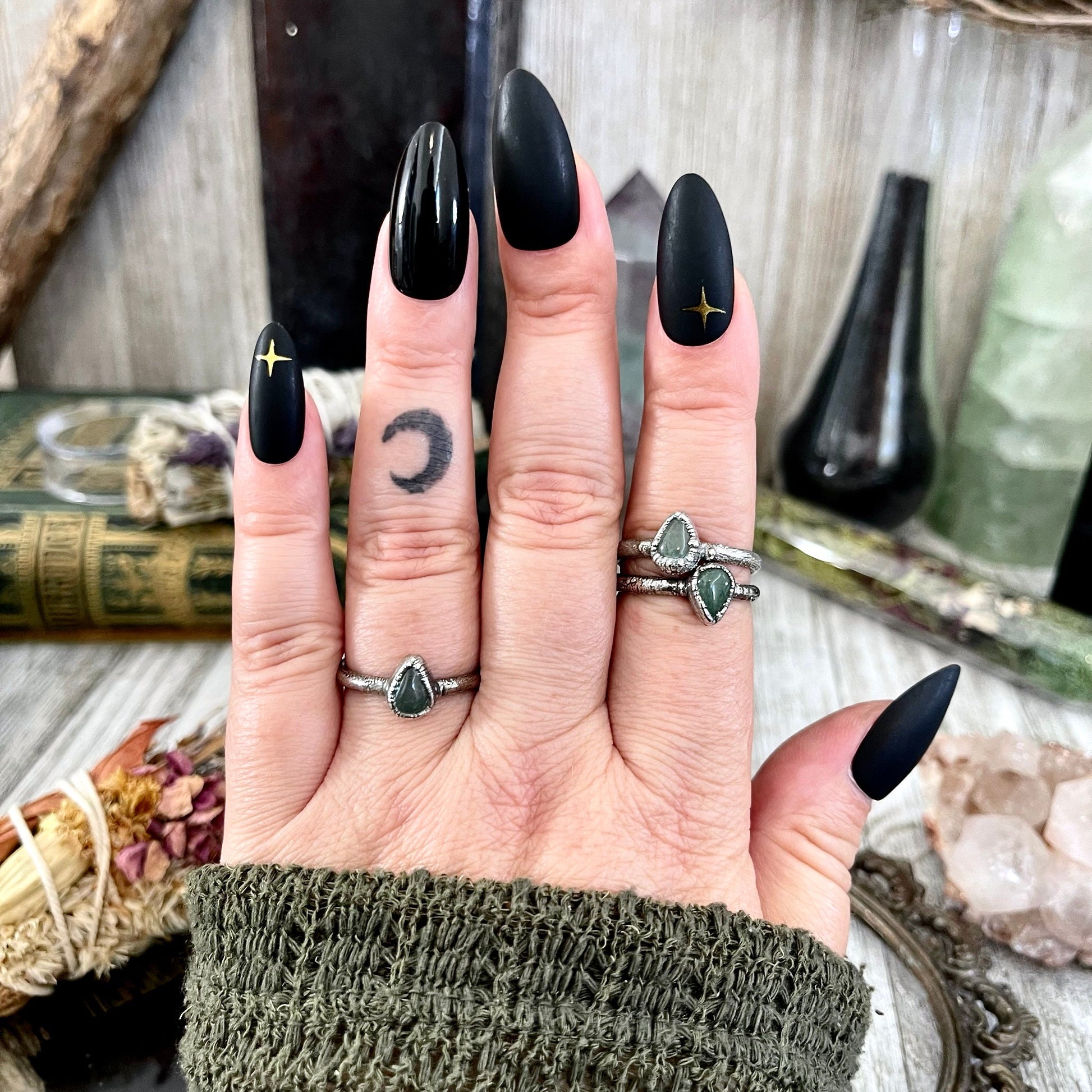 Dainty Teardrop Green Aventurine Ring Fine Silver Size 5 6 7 8 9 10 Foxlark Collection // Witchy Goth Jewelry Crystal Alternative Jewelry