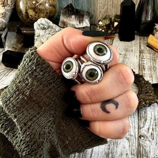 Green Iris Glass Eye Ring Silver Size 6 7 8 9 10 / Foxlark Collection