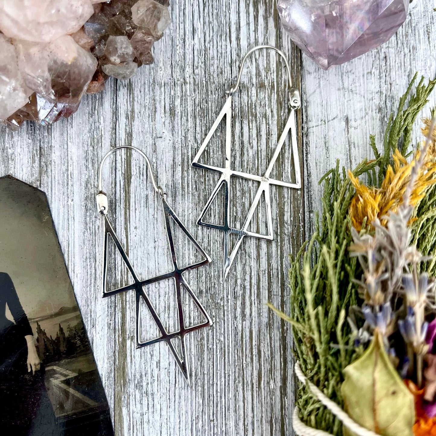 Sterling Silver Geometric Point Earring.