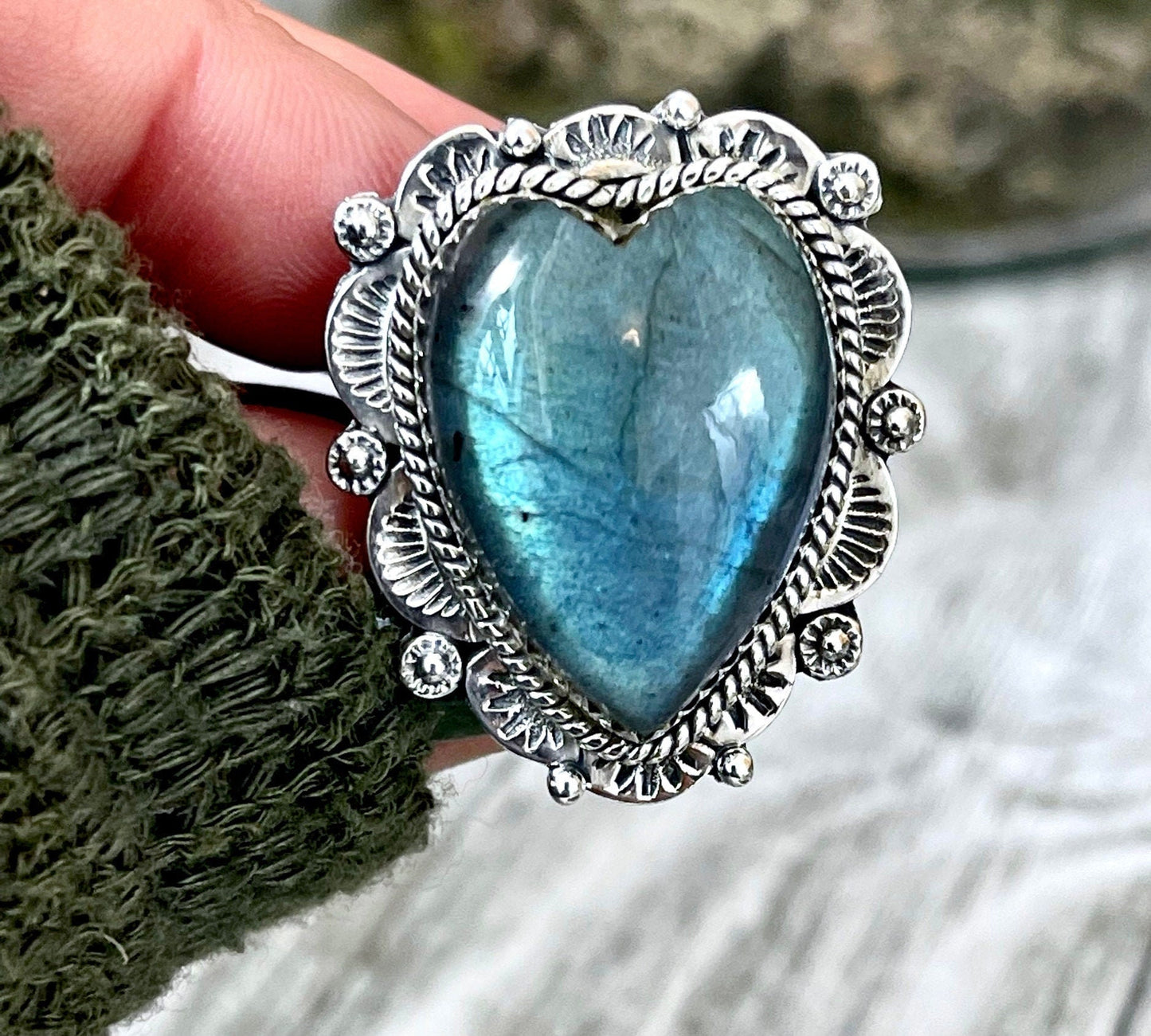 Labradorite Heart Crystal Statement Ring in Sterling Silver 925 - Adjustable to Size 6 7 8 9 - Designed by FOXLARK Collection.