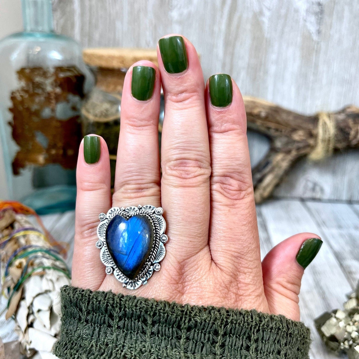 Labradorite Heart Crystal Statement Ring in Sterling Silver 925 - Adjustable to Size 6 7 8 9 - Designed by FOXLARK Collection.