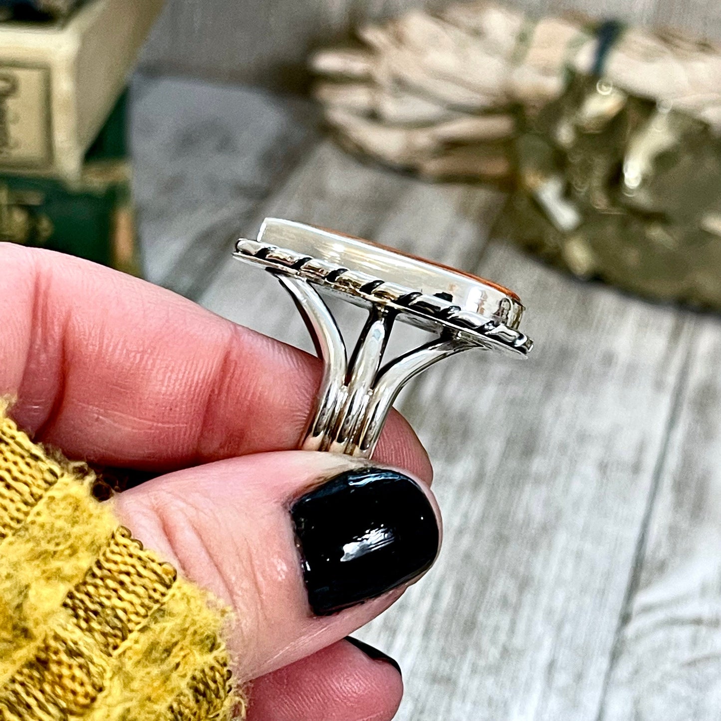 Size 10 Stunning Spiny Oyster Statement Ring Set in Sterling Silver / Curated by FOXLARK Collection.