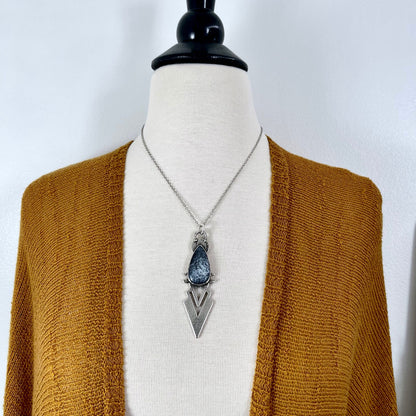 Big Crystal Necklace, Big Stone Necklace, Bohemian Jewelry, Crystal Necklaces, Etsy ID: 1556761578, Foxlark Alchemy, FOXLARK- NECKLACES, Gothic Jewelry, Jewelry, Large Crystal, Large Raw Crystal, layering necklace, Necklaces, Raw crystal jewelry, raw crys
